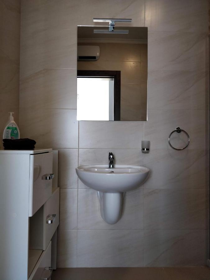 マルサスカーラSea View Penthouse With Large Terrace Irom1-1アパートメント エクステリア 写真
